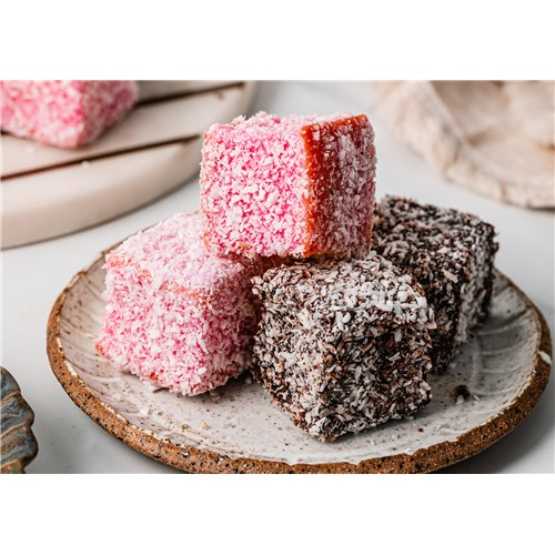 6-000 Choc & Raspberry Lamingtons 5cm_HR